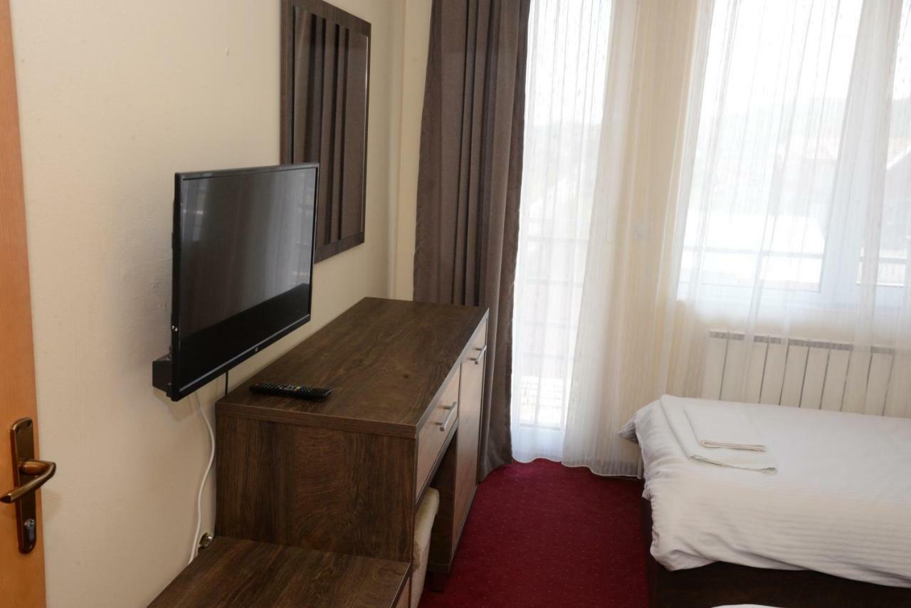 Hotel Istatov Nov Dojran Εξωτερικό φωτογραφία